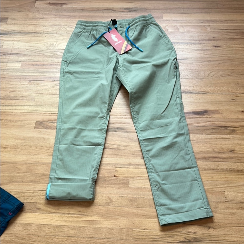 Cotopaxi Green Straight Leg Pants
